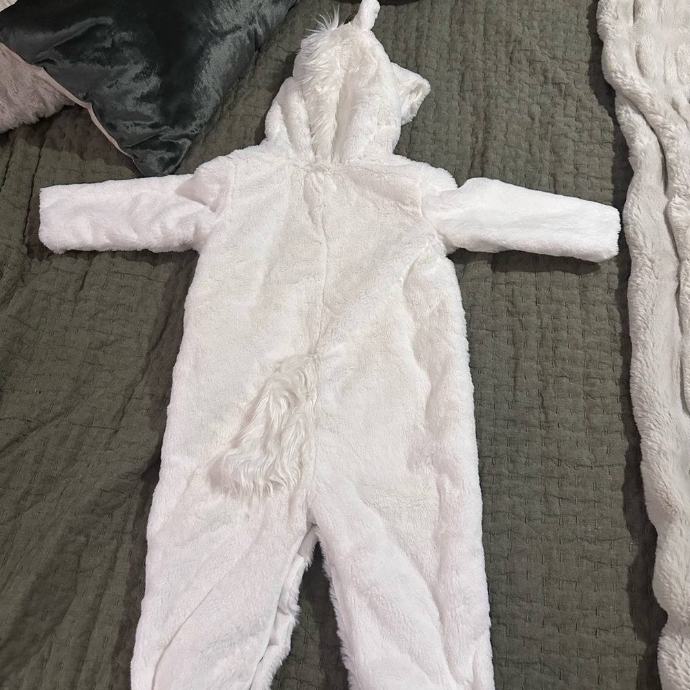 Pottery barn Kids unicorn costume 12-24 mos